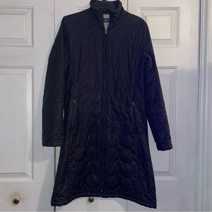 Patagonia Women's Black Quilted Puffer Coat size medium